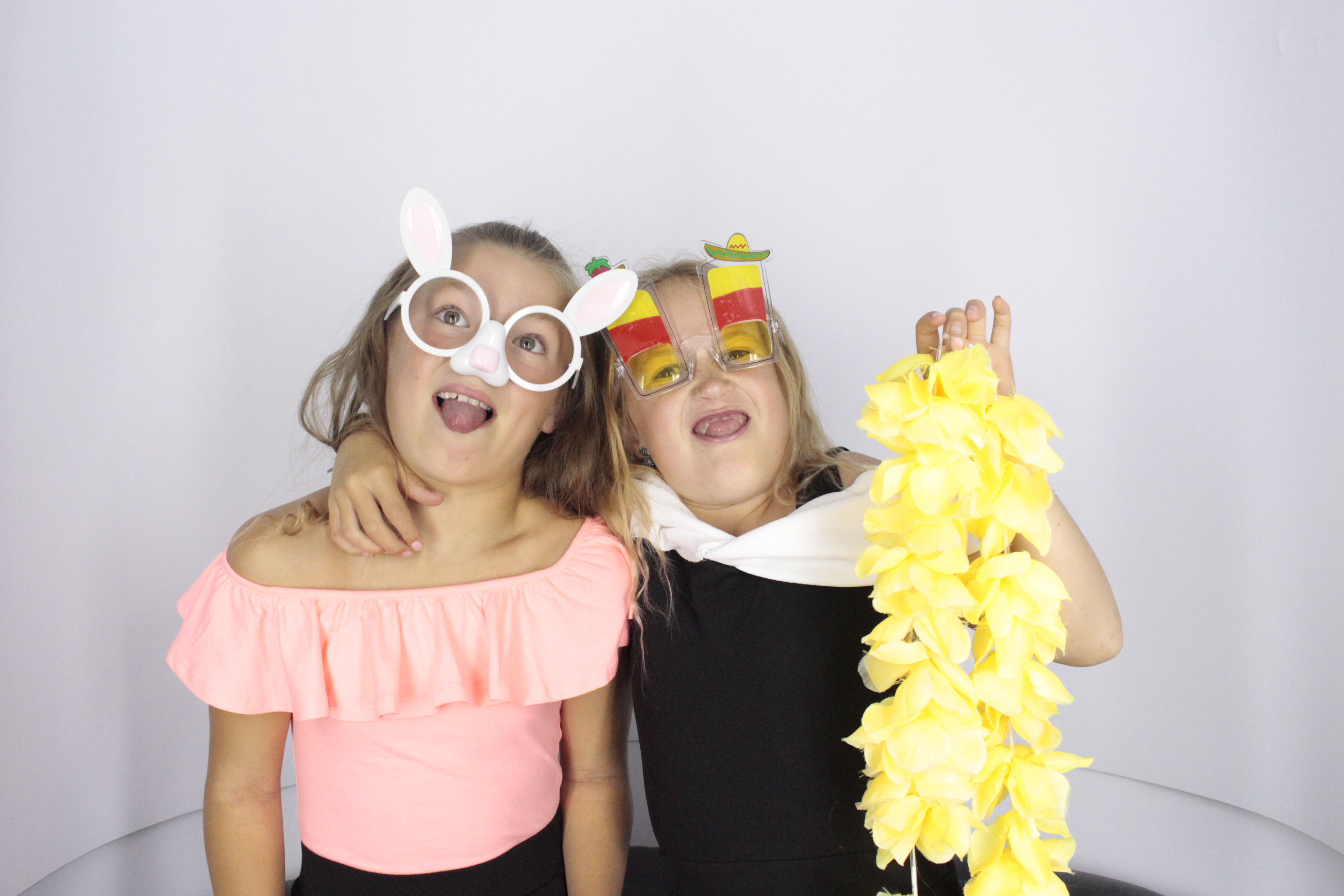  Heather & Daniel's Wedding | View more photos from the event at gallery.myphotoboothexperience.co.uk/u/MyPhotoBoothExperienceLtd/Heather-Daniels-Wedding
